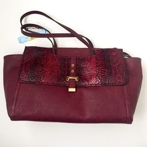 💗NWT Antonio Melanie burgundy purse